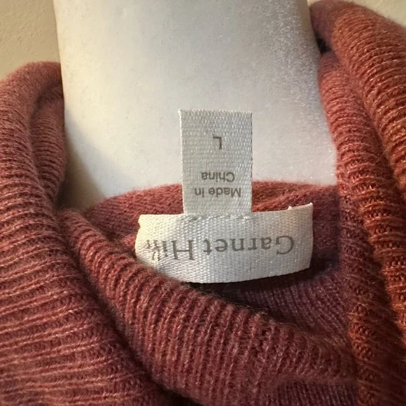 Garnet Hill cashmere sweater - Picture 4 of 6